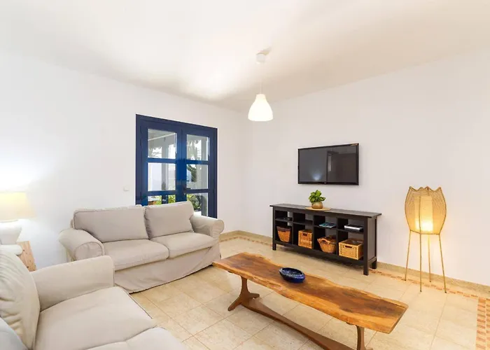 Villa Castillo Del Aguila By Playa Blanca