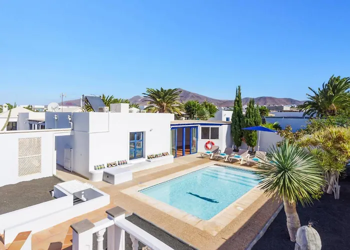 Castillo Del Aguila By