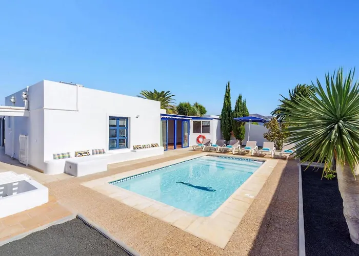 Villa Castillo Del Aguila By